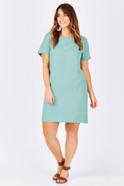 Model Laura wearing size 14 of The Linen Blend Shift Dress in colour MintSpot (Green), from the front, showing the whole outfit