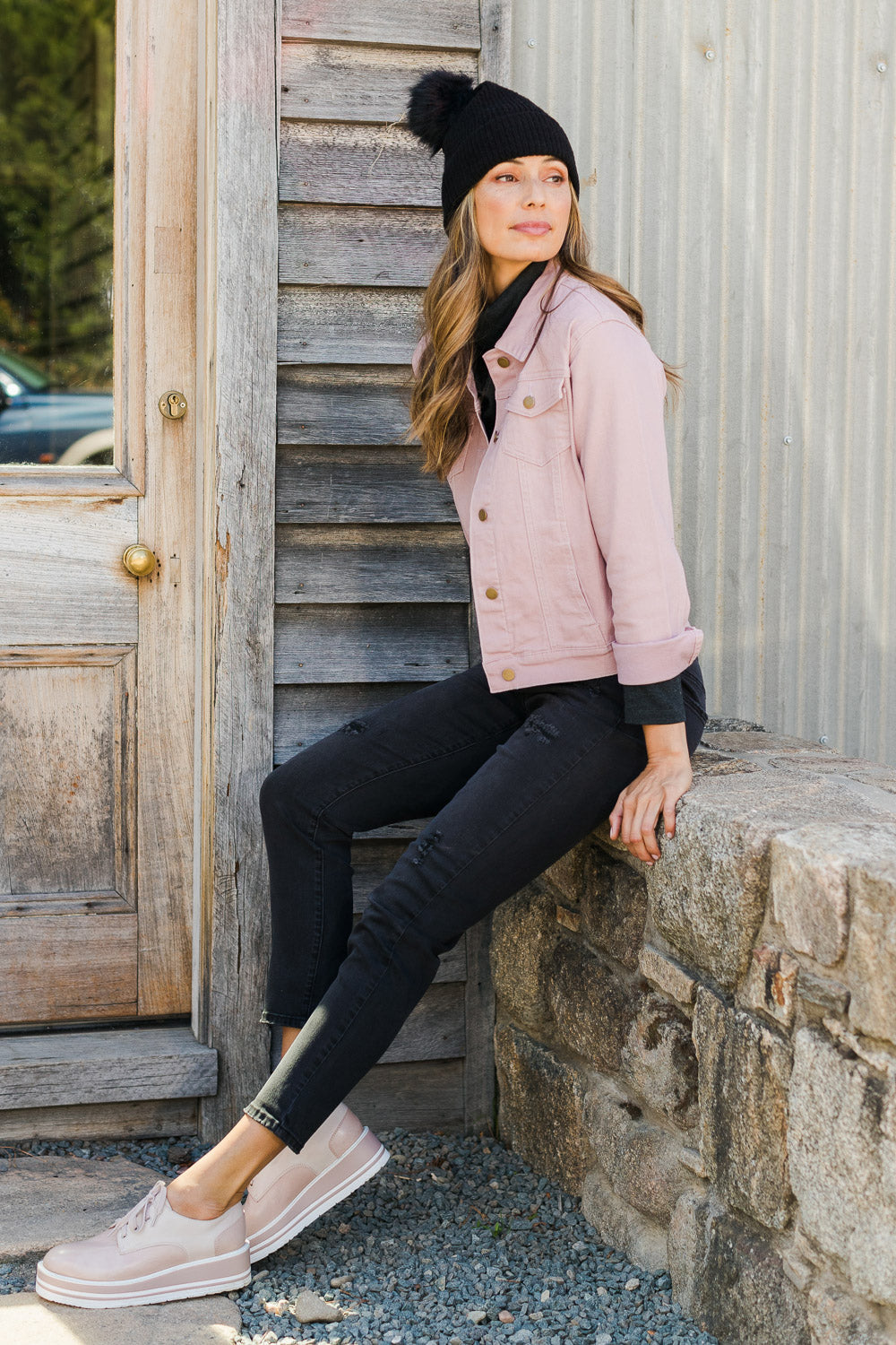 Model Amanda wearing size 8 of The Distressed Boyfriend Jean in colour Black (Black), from the front, showing the whole outfit