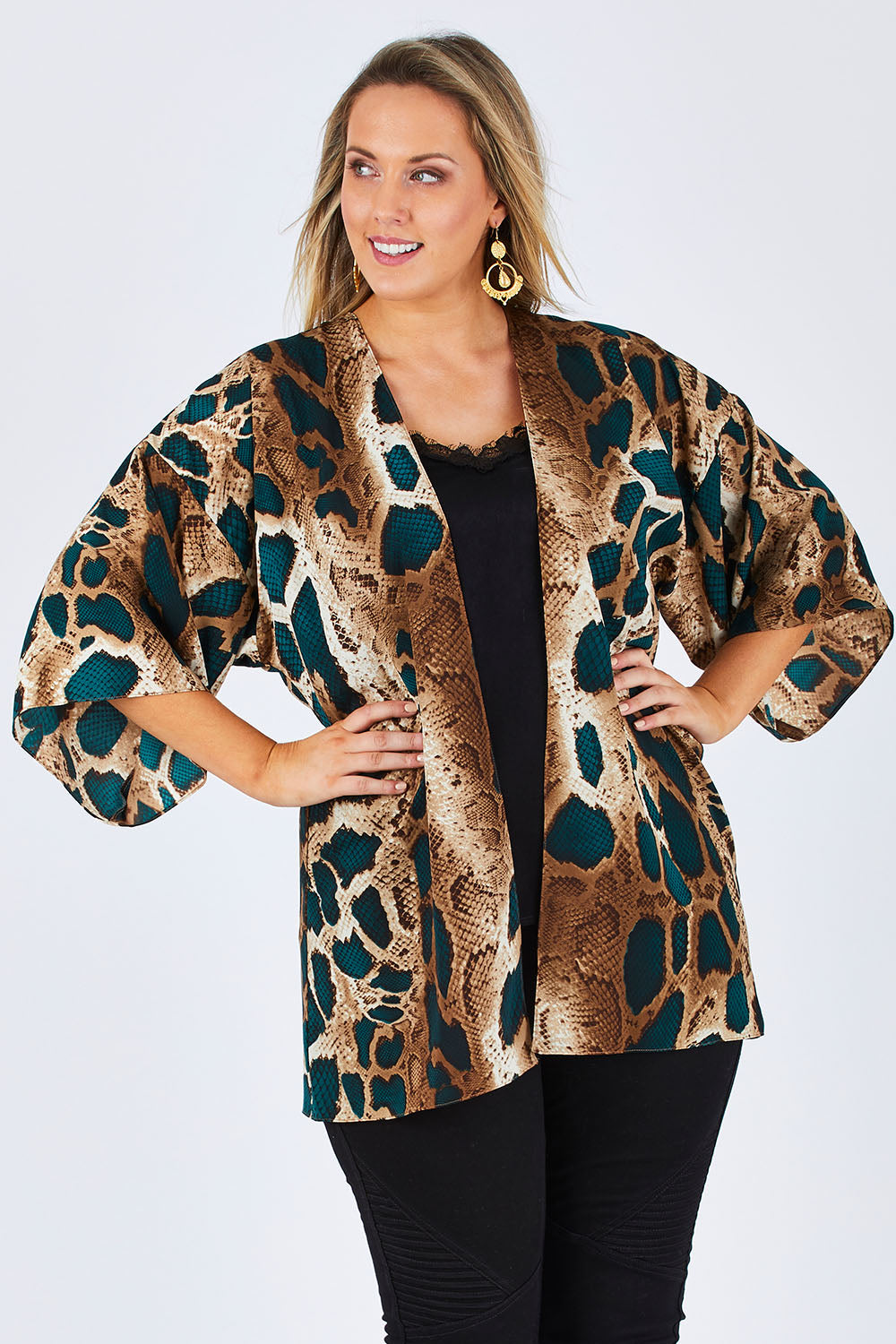 Model Jess wearing size 12 of the Belle Python Print Kimono Jacket in colour Pythprin (Black), from the front, cropped image