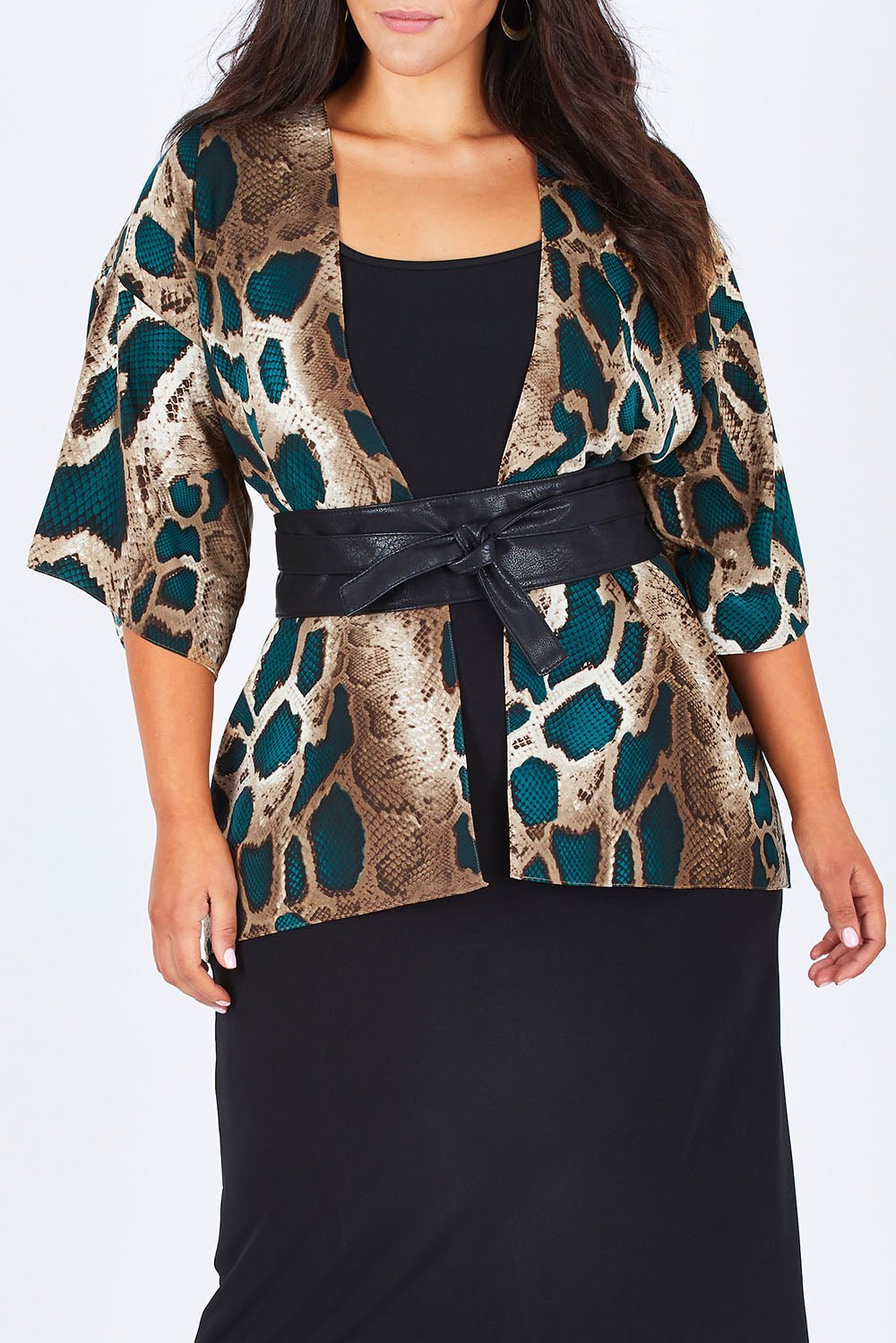 Model Lauren wearing size 16 of the Belle Python Print Kimono Jacket in colour Pythprin (Black), from the front, cropped image