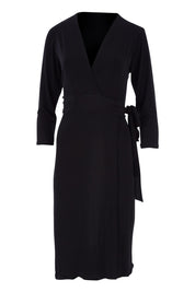 Product shot of the Belle Basic Wrap Dress in colour Black (Black), from the front