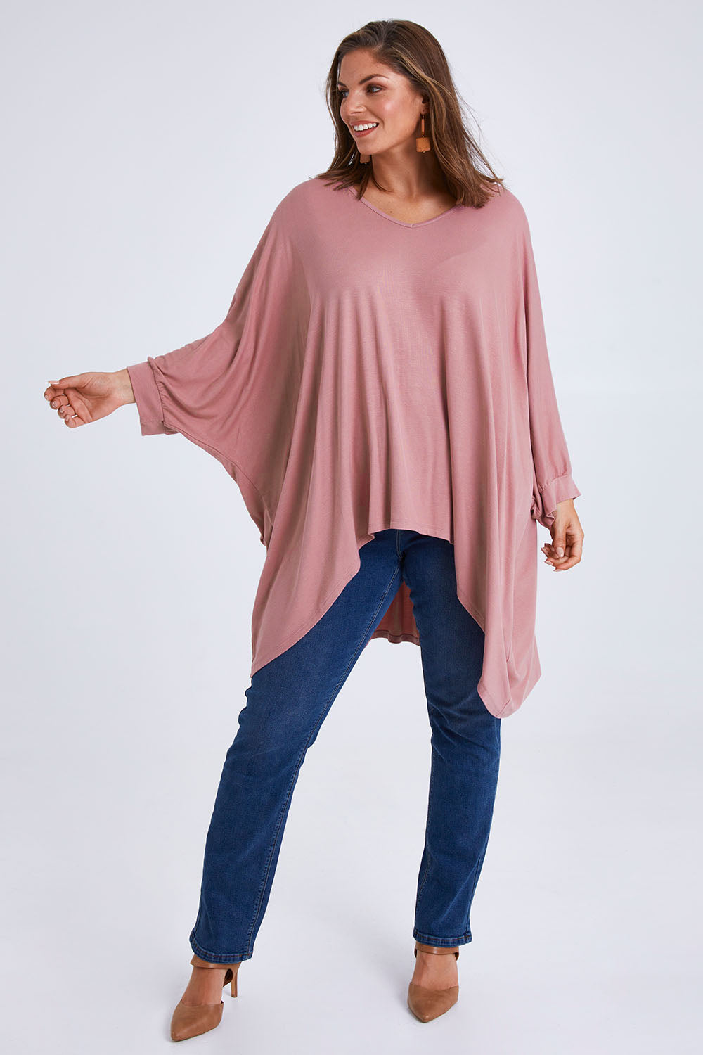 Model Monique wearing size 14 of the Belle Goddess Cotton Tee in colour Blush (Pink), from the front, showing the whole outfit