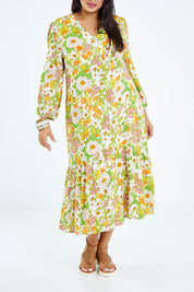 Model Sasha-Lee wearing size 16 of the Daisy Chain Love Maxi Dress in colour Daisy (White), from the front, cropped image