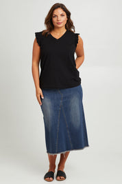 Model Monique wearing size 14 of the Easy As Pull On Denim Skirt in colour Darkdenim (Blue), from the front, showing the whole outfit