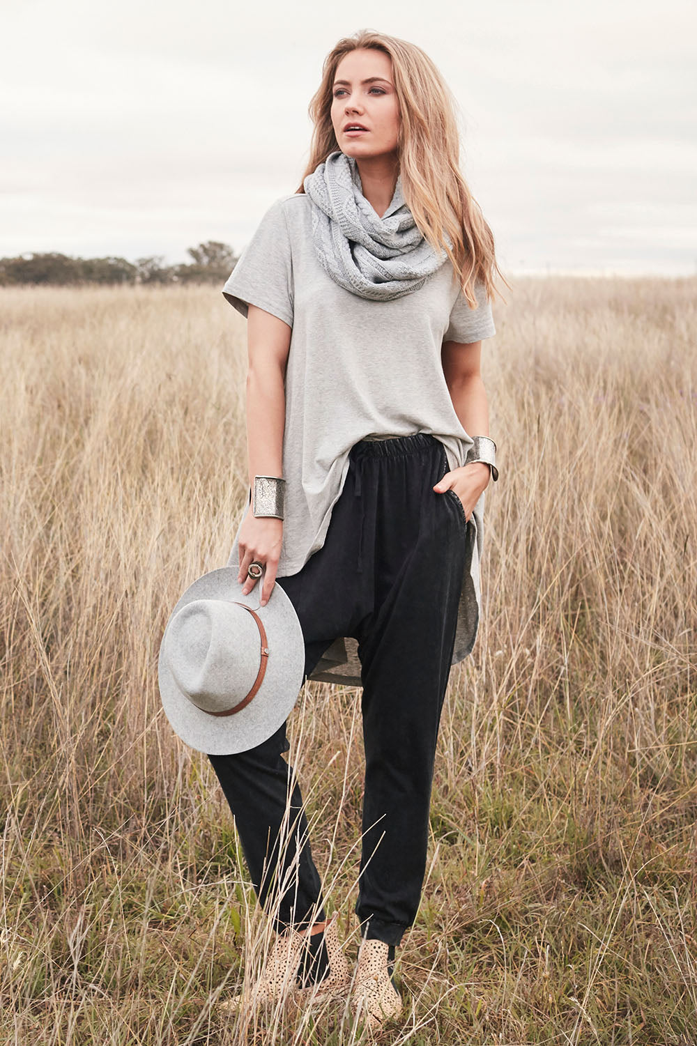Model Marnee wearing size 10 of the Hunt And Gather Pants in colour Black (Black), from the front, showing the whole outfit