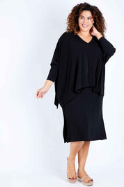 Model Jess wearing size 16 of The Wanderer In Me Travel Set in colour Black (Black), from the front, showing the whole outfit