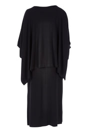 Product shot of The Wanderer In Me Travel Set in colour Black (Black), from the back