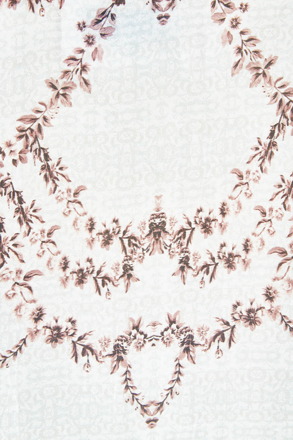 Product shot of the Lavender Duster in colour Lavender (White), detail