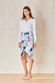 A model wearing the Gypset Wanderer Skirt in colour Print (Blue), from the front, showing the whole outfit