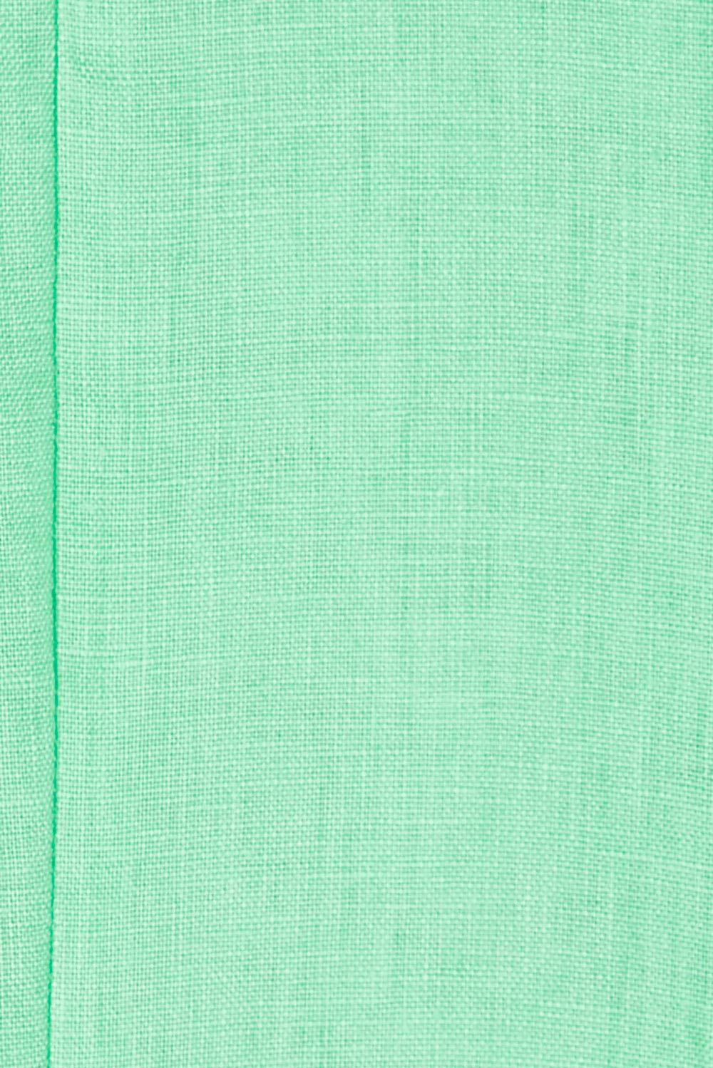 Product shot of the Millie Blazer in colour Blimegree (Green), detail