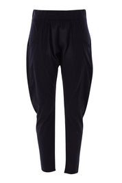 Product shot of the Fundamental Weekend Pant in colour Black (Black), from the front