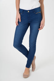 A model wearing the Mid Rise Jegging in colour BlueBrill (Blue), from the front, cropped image