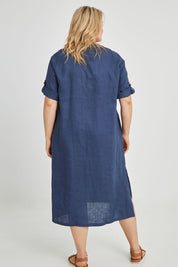 Model Keeara wearing size 16 of the Linen Summer Relaxed Dress in colour Blue (Blue), from the back