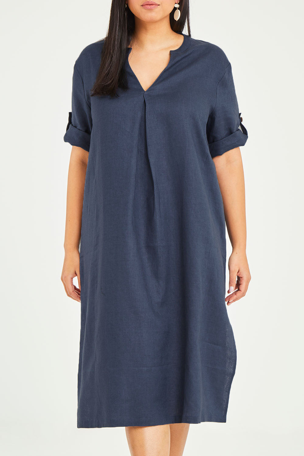 Model Noli wearing size 14 of the Preloved Linen Summer Relaxed Dress in colour Blue (Blue), from the front, cropped image