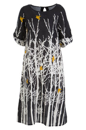 Product shot of the Robbie Shift Dress Birdforest in colour Black (Black), from the front