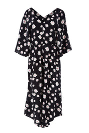Product shot of the Savanna Kimono Jumpsuit in colour Daisychain (Blue), from the front