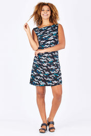 Model Summer wearing size S of the Camden Tunic in colour Kobe (Black), from the front, showing the whole outfit