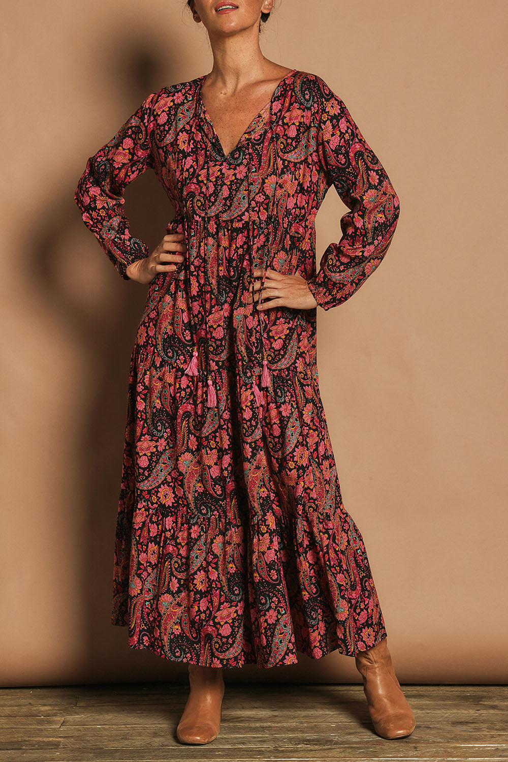 Model Katie wearing size S of the Dehli Dress in colour Chelsea, from the front, cropped image