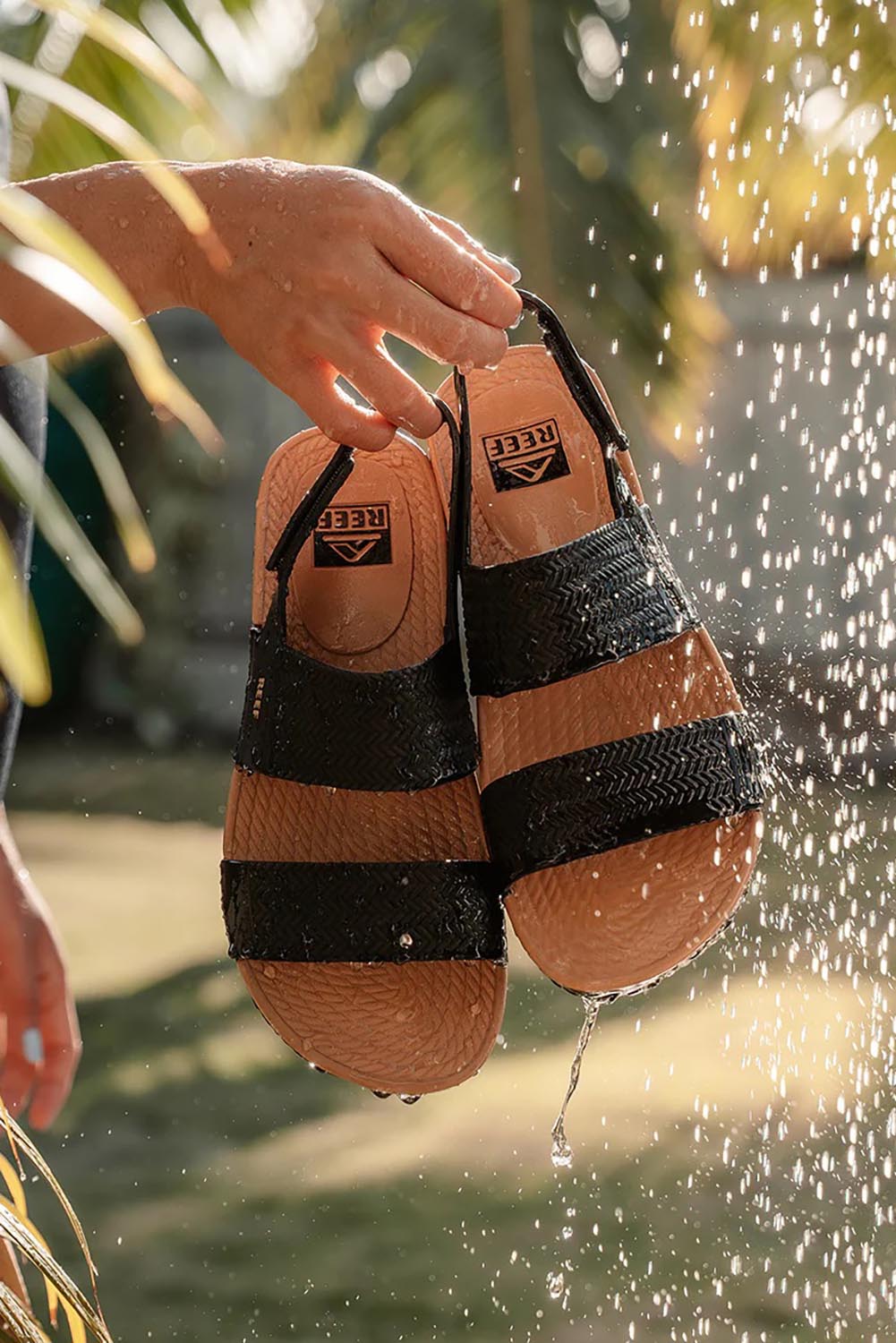 Product shot of the Water Vista Sandal - Blacktan in colour Blacktan, from the front
