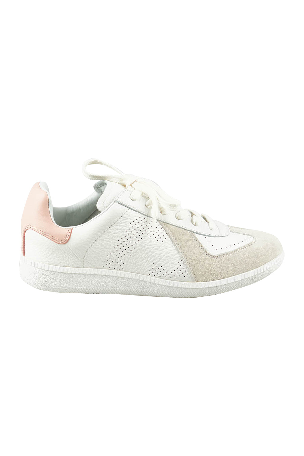 Product shot of the Pace Leather Sneaker in colour Whitesnow (White), from the front