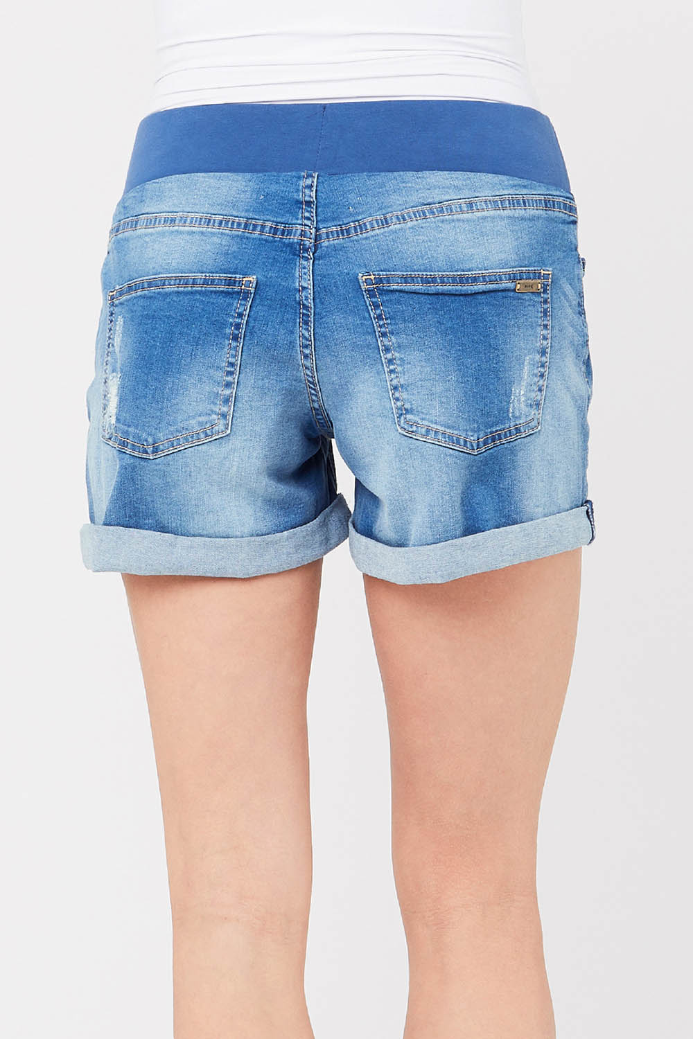 A model wearing the Baxter Boyfriend Short in colour Newblue (Blue), from the back
