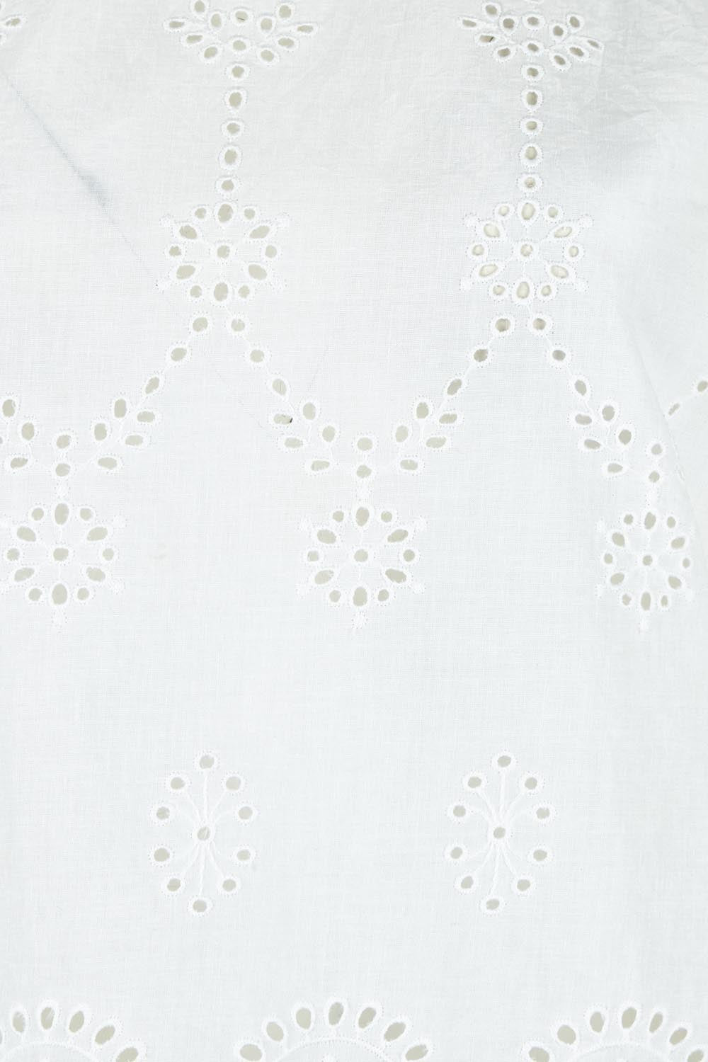 Product shot of the Agay Cotton Top in colour White (White), detail