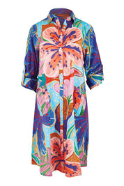 Product shot of the Breeze Shirtmaker Dress – Blue in colour Blue, showing detail