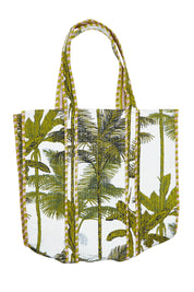 Product shot of the Quilted Bag in colour Treetop, from the back
