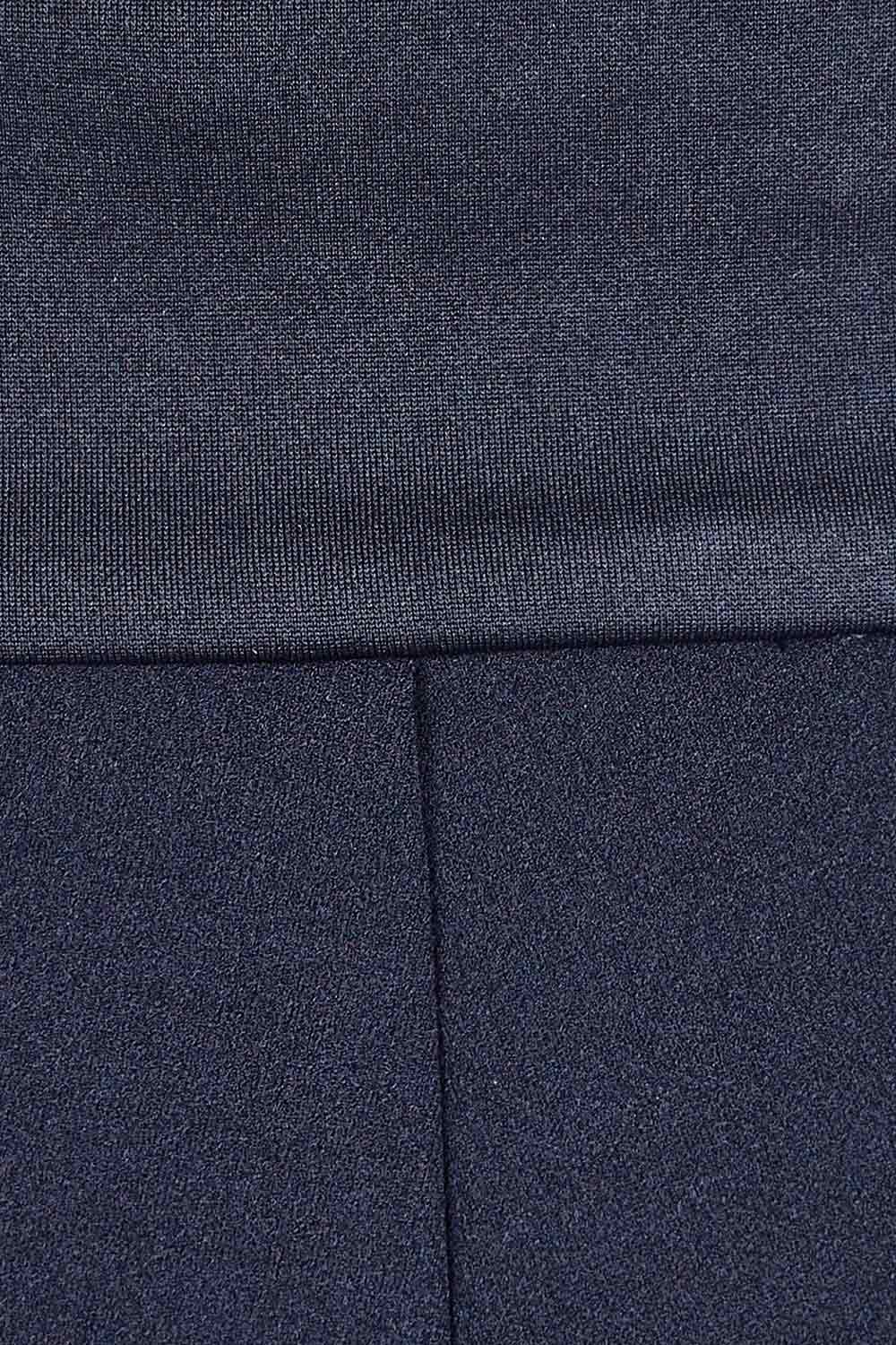 Product shot of the Classic Trouser in colour Navy (Blue), detail