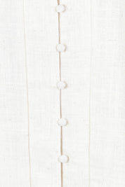 Product shot of the Harley Linen Blend Shirt in colour Oatmeal, detail