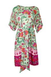 Product shot of the Queen's Beach Waist Tie Shift Dress – Floral in colour Floral, from the front