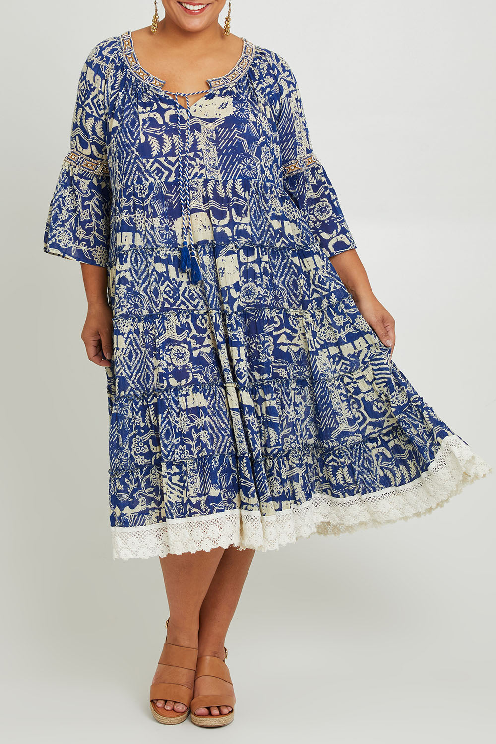 Model Jane wearing size 16 of the Tathra Beach Cotton Dress in colour Blue (Blue), from the front, cropped image