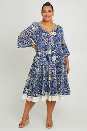 Model Jane wearing size 16 of the Tathra Beach Cotton Dress in colour Blue (Blue), from the front, showing the whole outfit