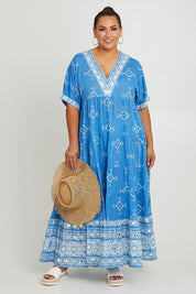 Model Ashleigh wearing size 16 of the Dee Why Beach Cotton Maxi Dress in colour Lightblue (Blue), from the front, showing the whole outfit