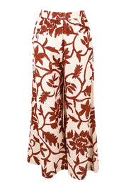 Product shot of the Positano Pant in colour Cubanbloom, from the back