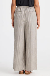 A model wearing the Positano Cotton Linen Pant in colour Pisastripe, from the back