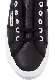 Product shot of the Cotu Leather Sneaker in colour BlackWhite (Black), detail