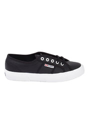 Product shot of the Cotu Leather Sneaker in colour BlackWhite (Black), from the front