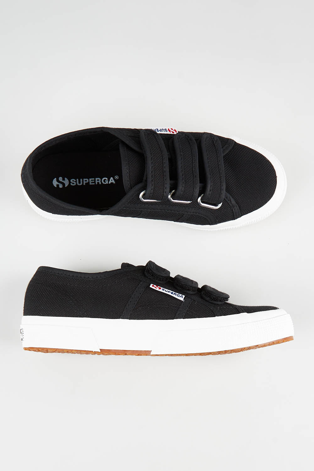 A model wearing size 36 of the 2750 Cotu Straps Sneaker in colour Black (Black), from the front, showing the whole outfit