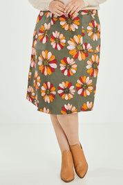 Model Jess wearing size 14 of the Elisabeth Ain colourLine Cotton Skirt - Gerbera (Red), from the front, cropped image