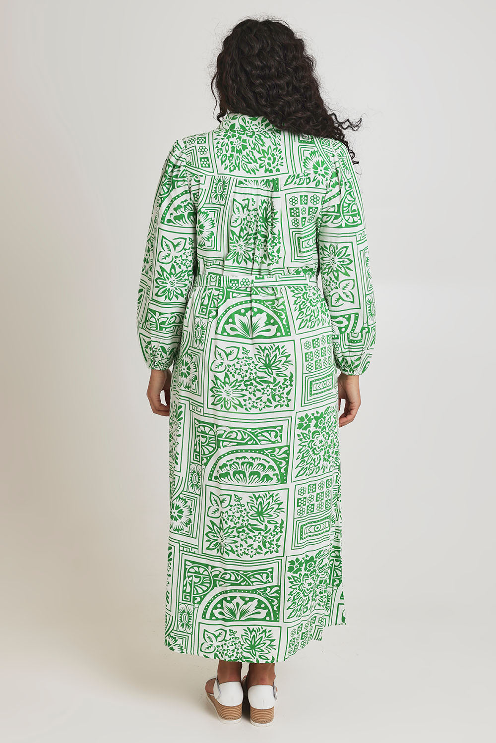 Model Terri-Leigh wearing size 14 of the Lucy Shirt Dress in colour Labyrinth (Green), from the back