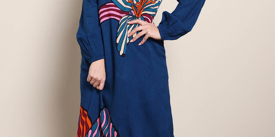 Model Georgiel wearing size 10 of the Zara Shift Dress - Blueflower in colour Blueflower, from the front