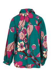 Product shot of the Luna Shirt in colour Oleander, from the back