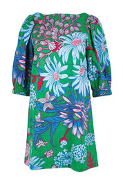 Product shot of the Polly Cotton Shift Dress – Greengard in colour Greengard, from the front