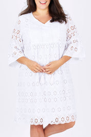 Model Mae wearing size XXL of the Lace Dress in colour White (White), from the front, cropped image
