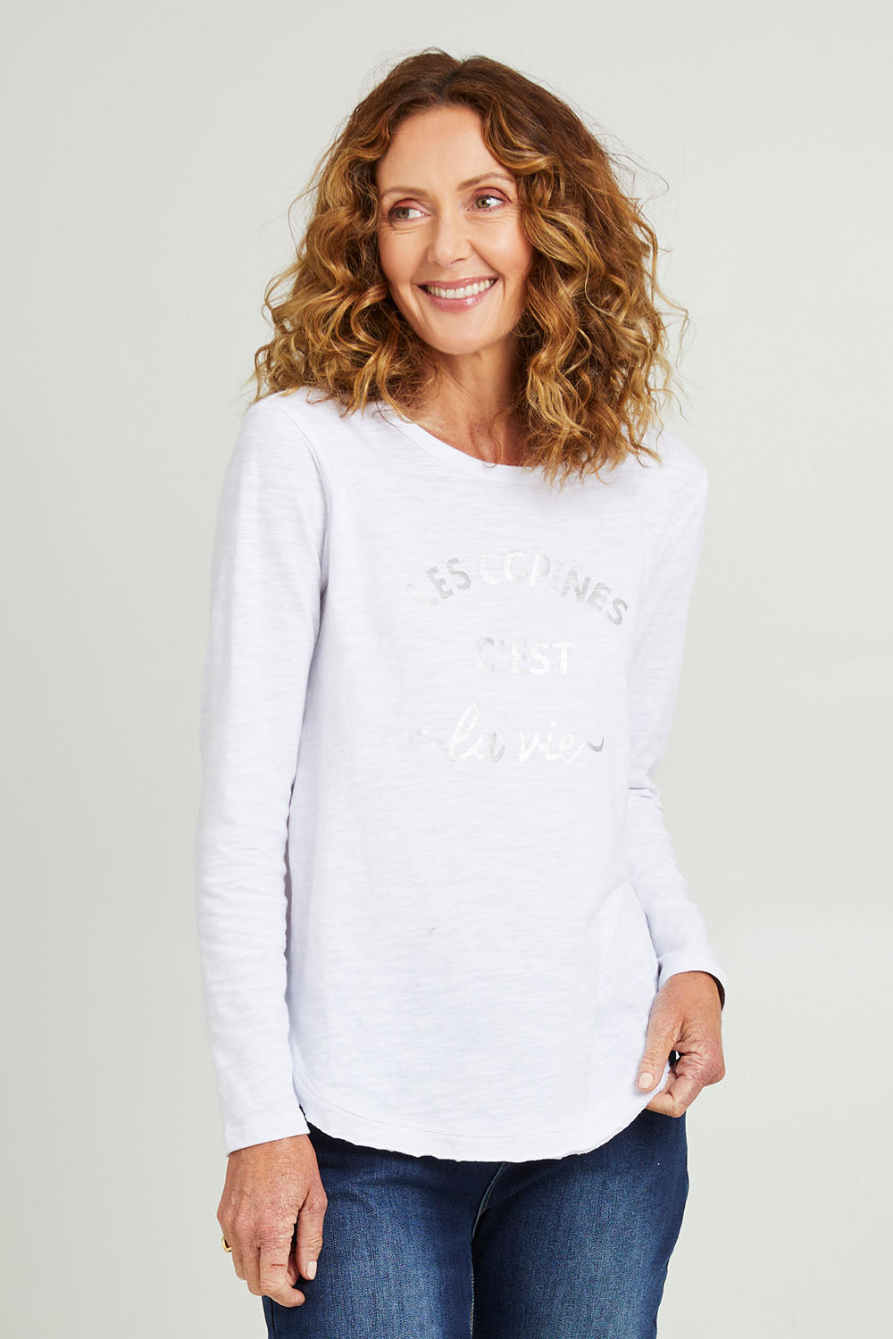 Model Emma wearing size S of the Les Copines L/S Tin colourShirt - White (White), from the front, cropped image