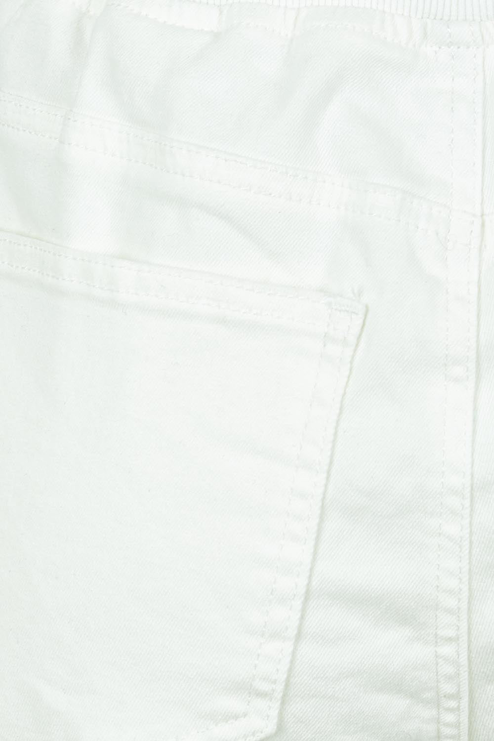 Product shot of the Carpenter Wide Leg Jean in colour Ivory, detail
