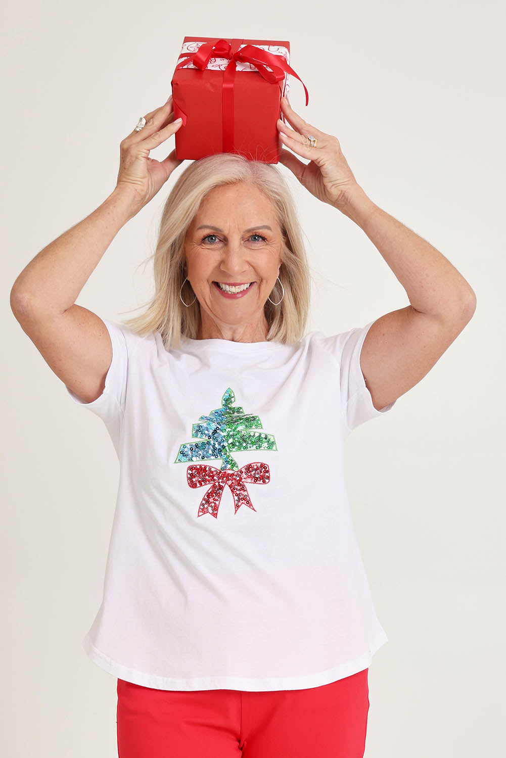 Threadz Women's Sequin Christmas Tree Cotton Tee in White Embellished ...