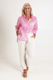 Model Sandy wearing size S of the Sienna Cotton Shirt in colour Pinkstone (Pink), from the front, showing the whole outfit