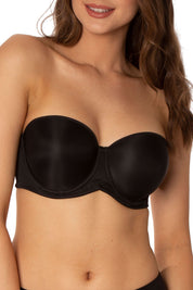 A model wearing the Beautiful Silhouette Bra in colour Black (Black), from the front, cropped image